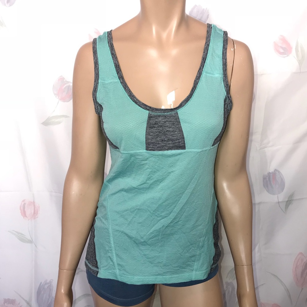 Lululemon run recharge tank